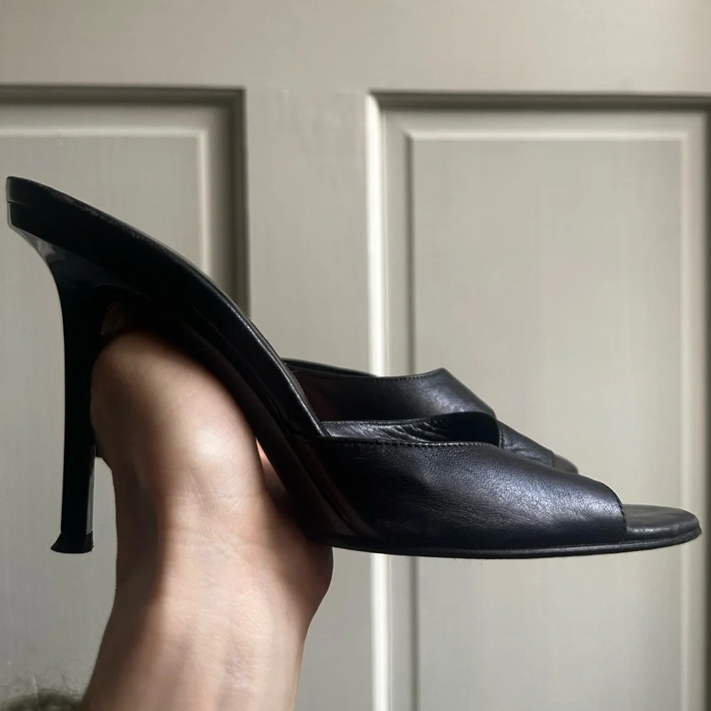 Via Spiga Black Leather Heels - Picture 2 of 7
